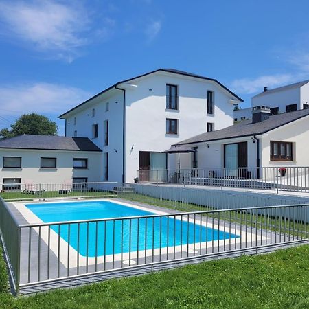 Apartamentos Casona Del Campo Навия Экстерьер фото