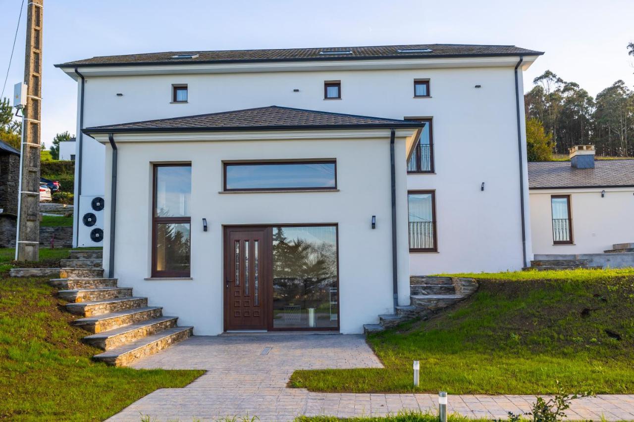 Apartamentos Casona Del Campo Навия Экстерьер фото