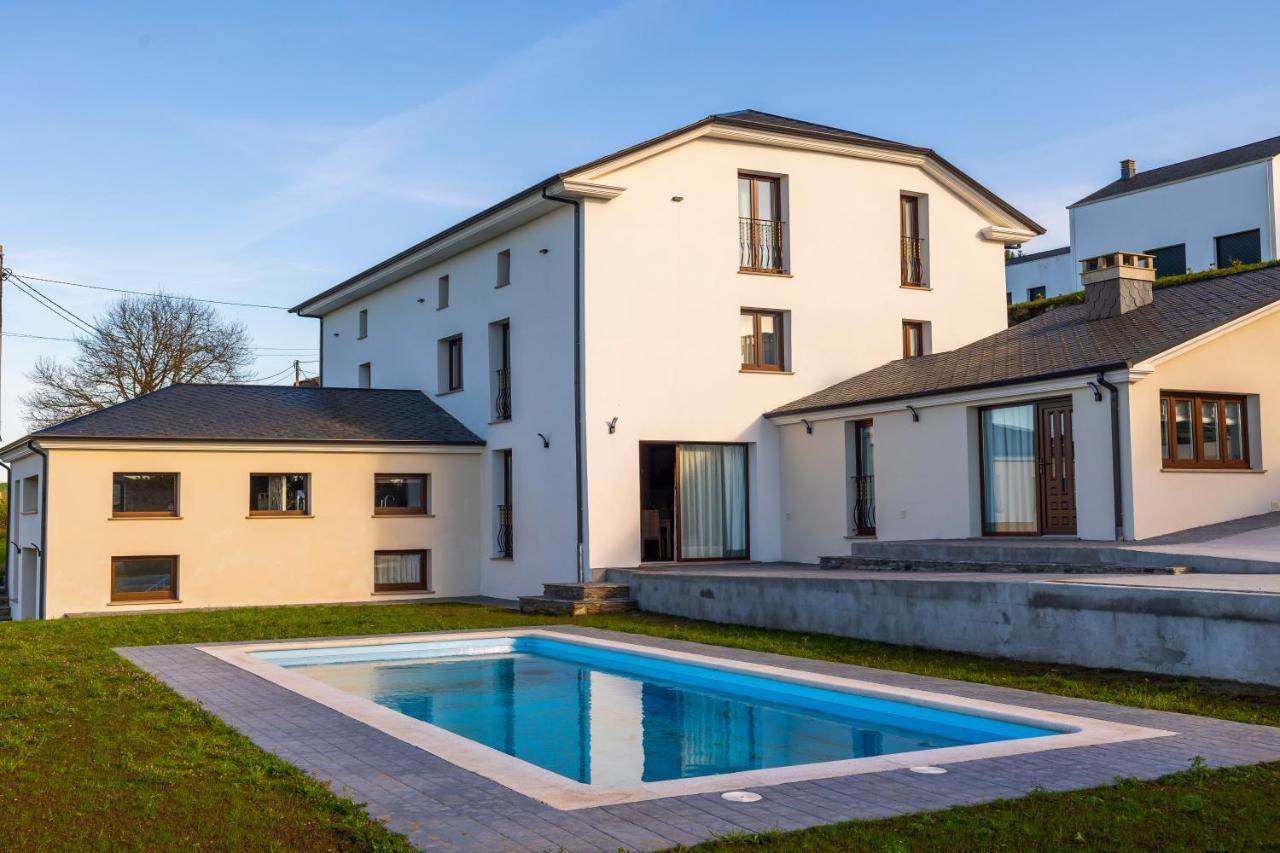 Apartamentos Casona Del Campo Навия Экстерьер фото