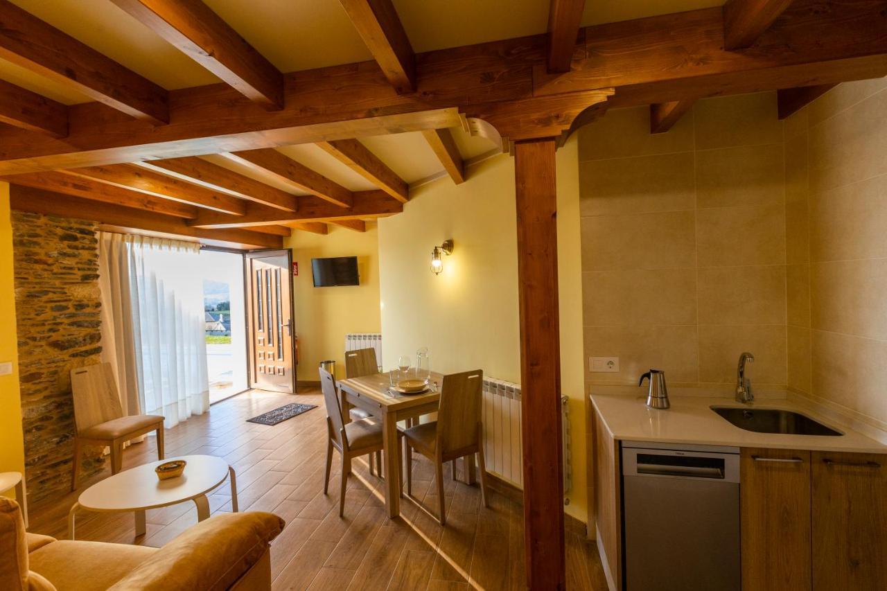 Apartamentos Casona Del Campo Навия Экстерьер фото