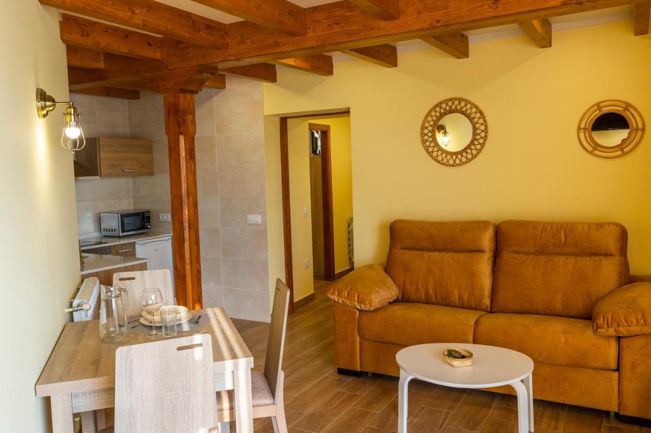 Apartamentos Casona Del Campo Навия Экстерьер фото